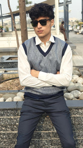Men’s gray sleeveless imported sweater